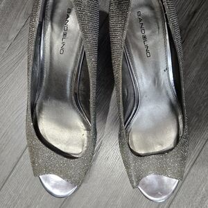 Bandolino Silver Glitter Peep-Toe Heels